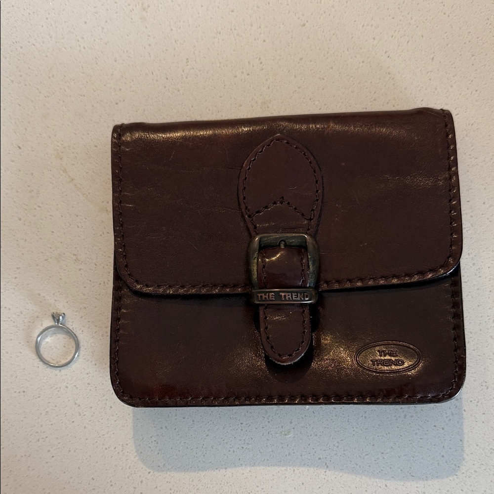 The Trend Brown Leather Clutch - Picture 5 of 5